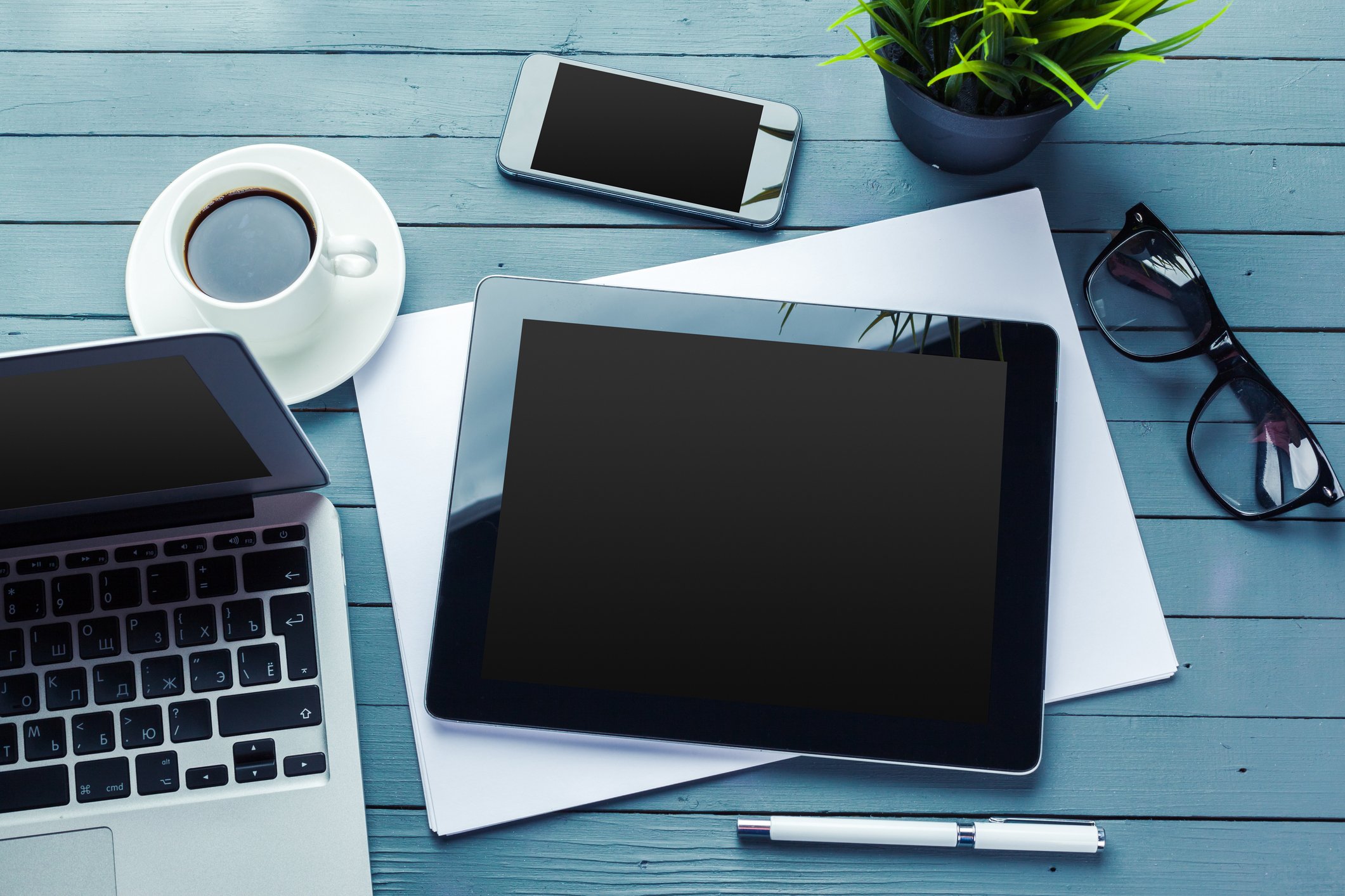 Устранение недостатков товаров или услуг в Покровске. Помощь юриста.